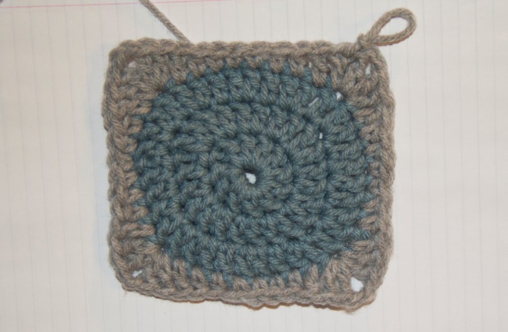 Circle to Square Granny Square - Round 4